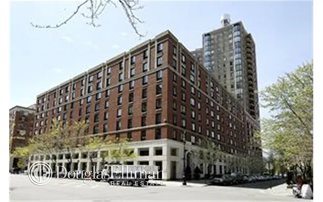 Rented by Douglas Elliman | media 8