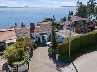 13576 13a Ave, Surrey, BC V4A 1C4