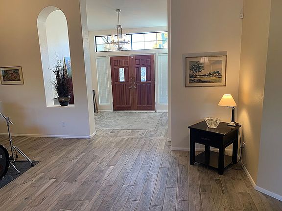 LR towards entry foyer