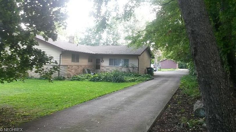 1st image of 102 Beechwood Dr
