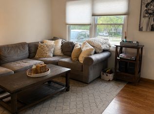 517 1st St, Delafield, WI 53018