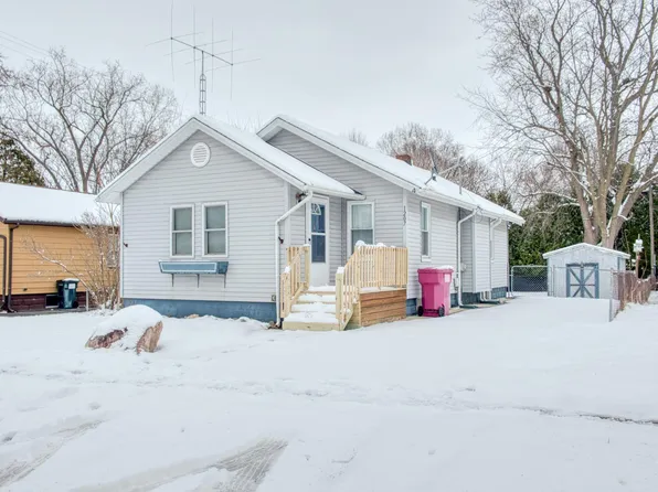 1207 Broadway Ave, Owosso, MI 48867