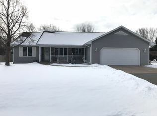 W2927 Springfield Dr, Appleton, WI 54915