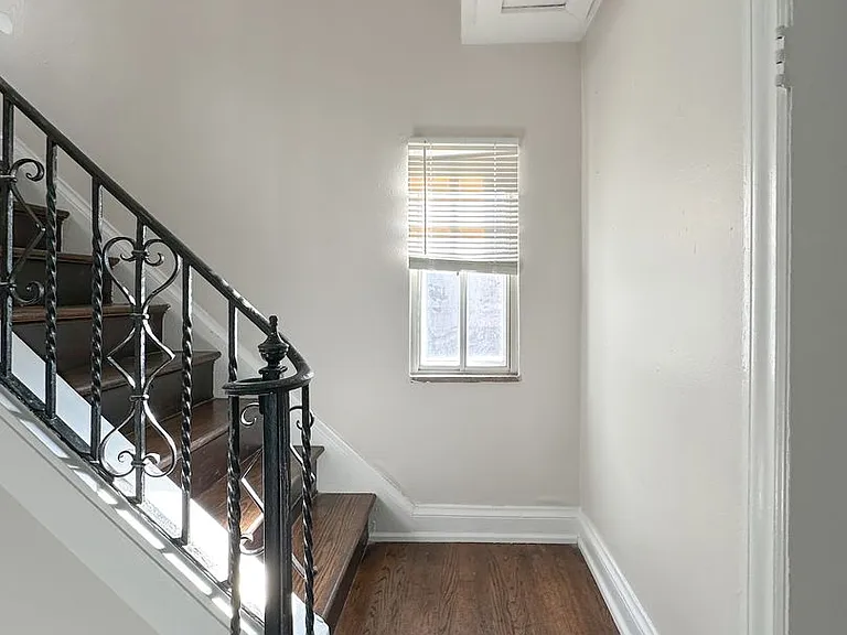 16182 Greenlawn St — Photo 27