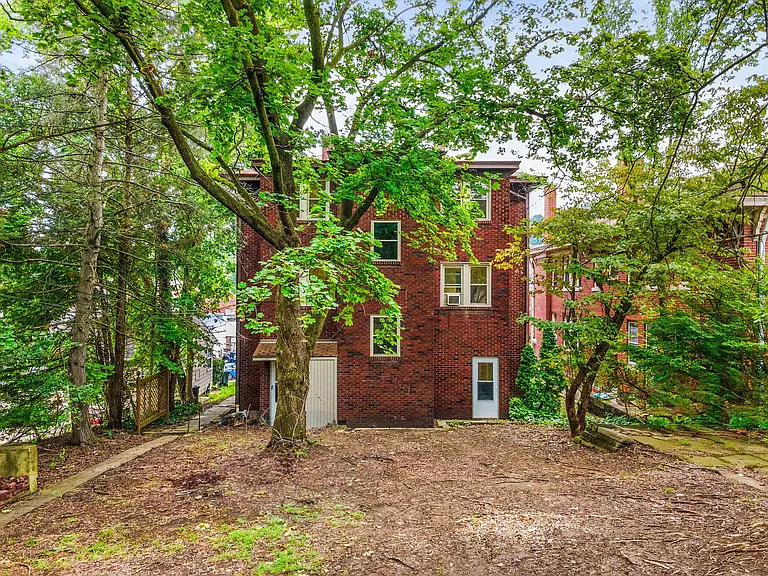 99 Bradford Ave #2 — Photo 8