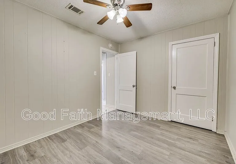 1813 Alder Dr — Photo 32