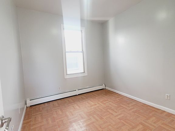 3rd image of 675 Kennedy Blvd #7