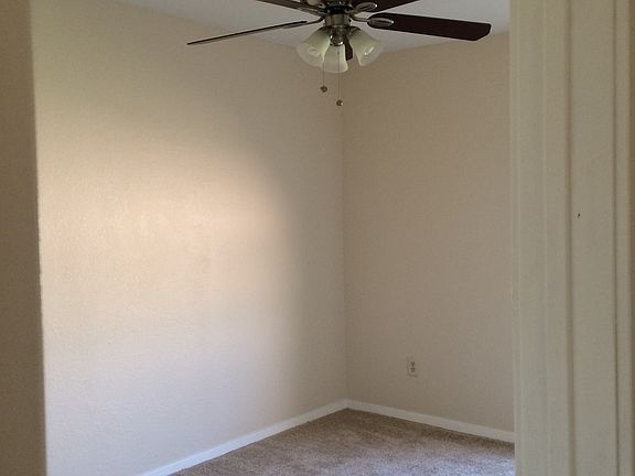 5th image of 801 Cross Timbers Dr