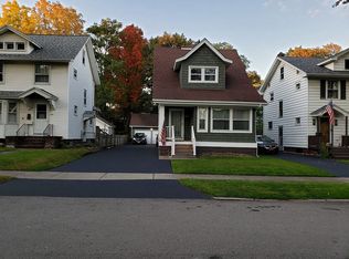 210 Laurelton Rd, Rochester, NY 14609