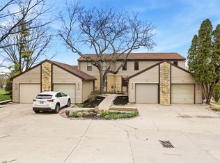 5196 Putters Cir, West Chester, OH 45069