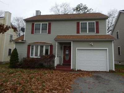 208 Wollaston St, Springfield, MA, 01119
