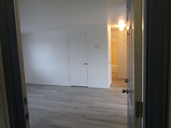 2nd image of 301 Lorraine Ave