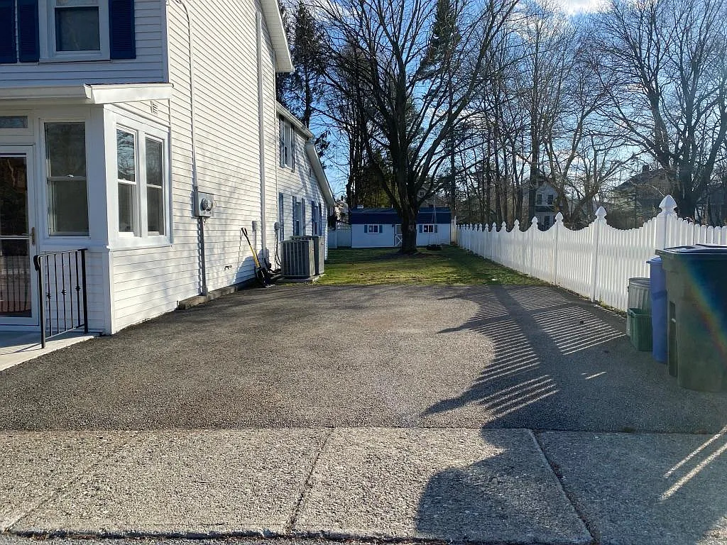 61 Parsonage St — Photo 2