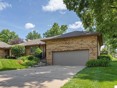 6521 Davenport Plz, Omaha, NE, 68132