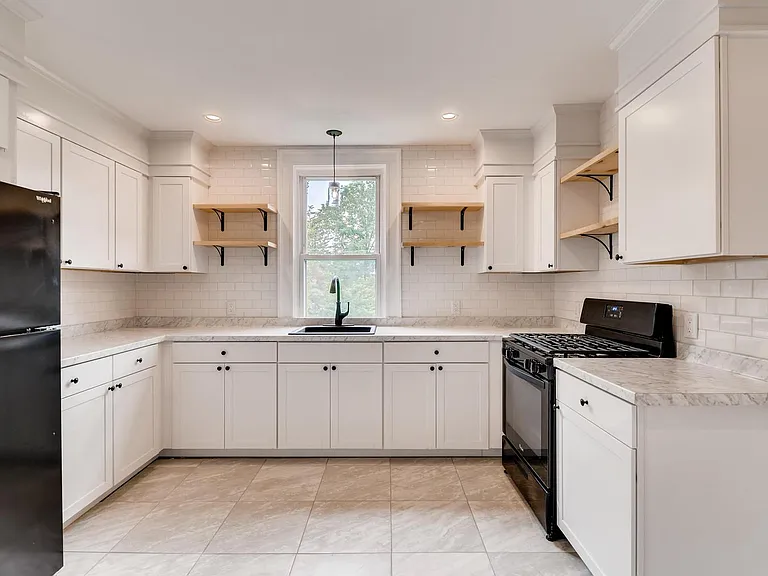 36 E Burke Ave #1 — Photo 4