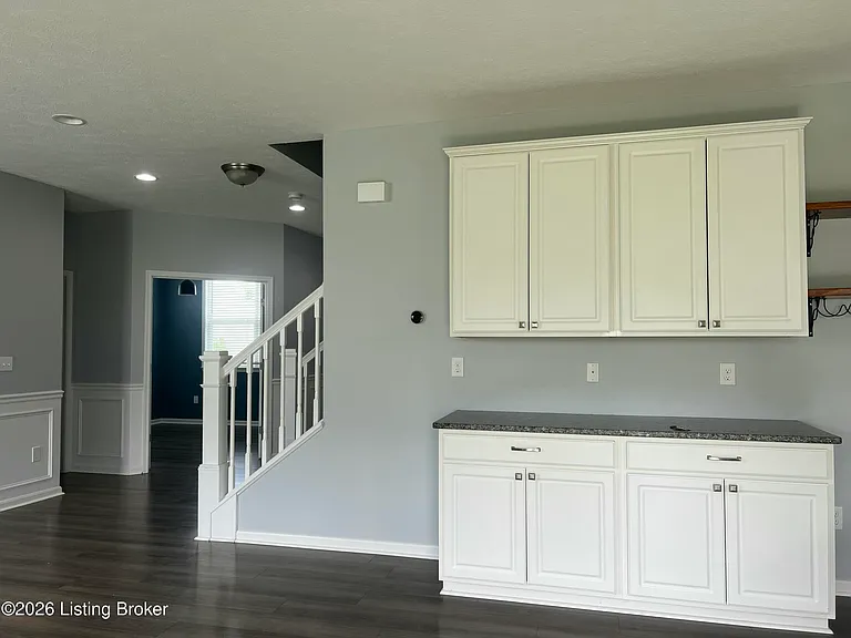 5057 Tealwood Dr — Photo 6
