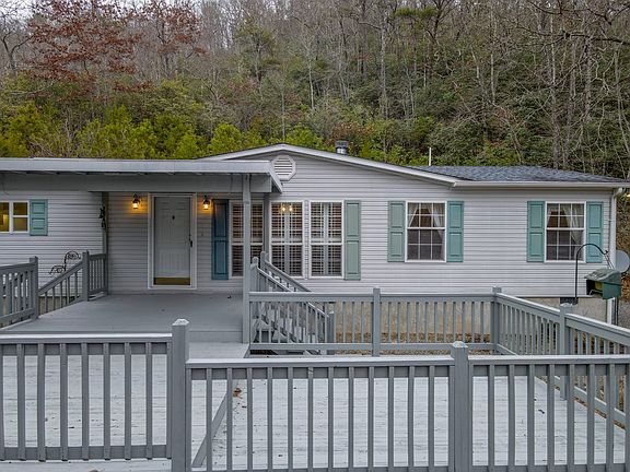 3rd image of 126 Short Creek Cir