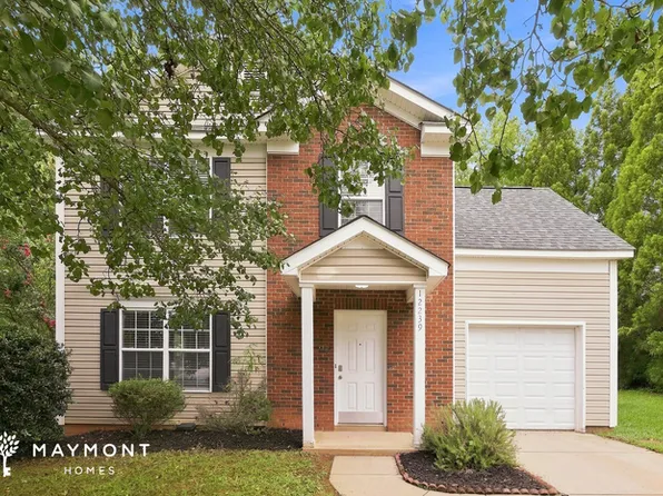 12239 Stewarts Crossing Dr, Charlotte, NC 28215