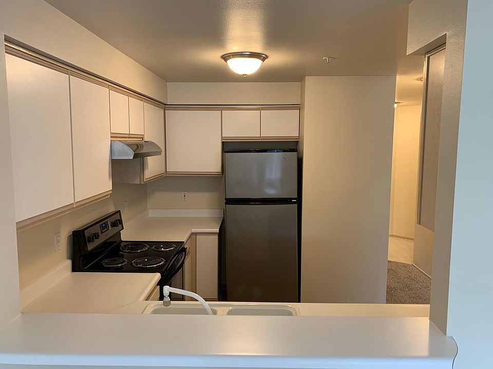 1st image of 7345 NE 175th St APT 312