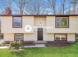 8206 Mahogany Dr, Charlotte, NC 28227