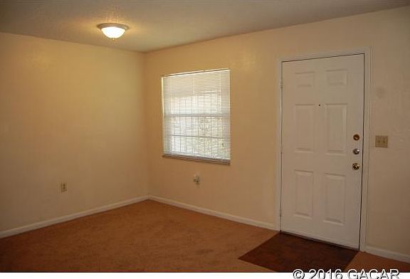 4th image of 3433 NW 21st Dr
