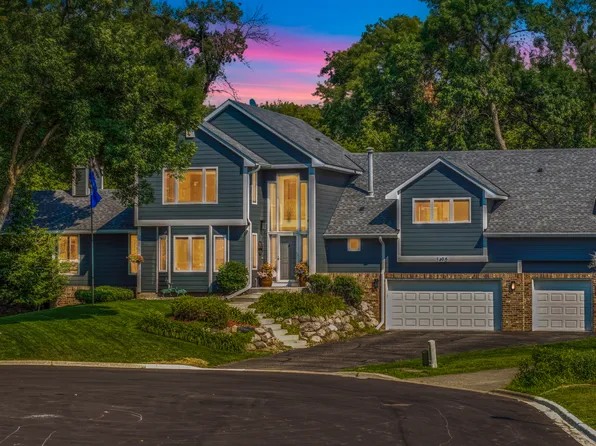 5498 Maple Ridge Ct, Minnetonka, MN 55343