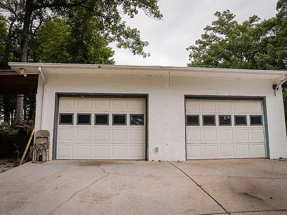 2 car garage