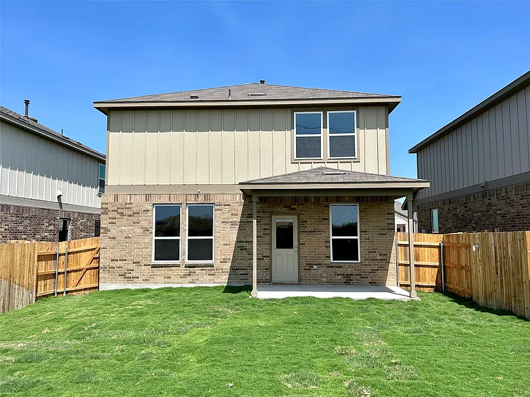 187 Papaya Dr — Photo 2