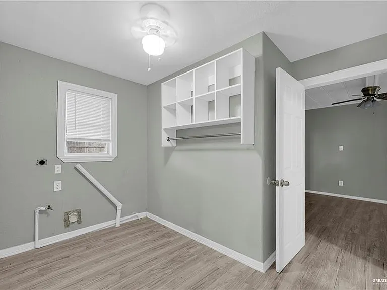 721 W 4th St — Photo 12