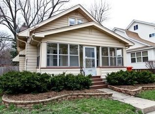 834 Iowa Ave, Aurora, IL 60506