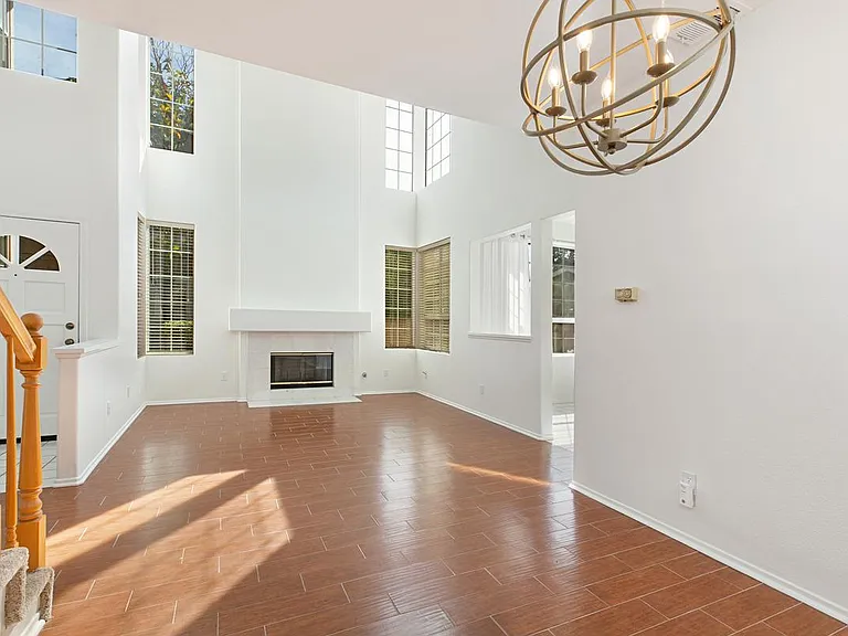 132 Matisse Cir — Photo 11