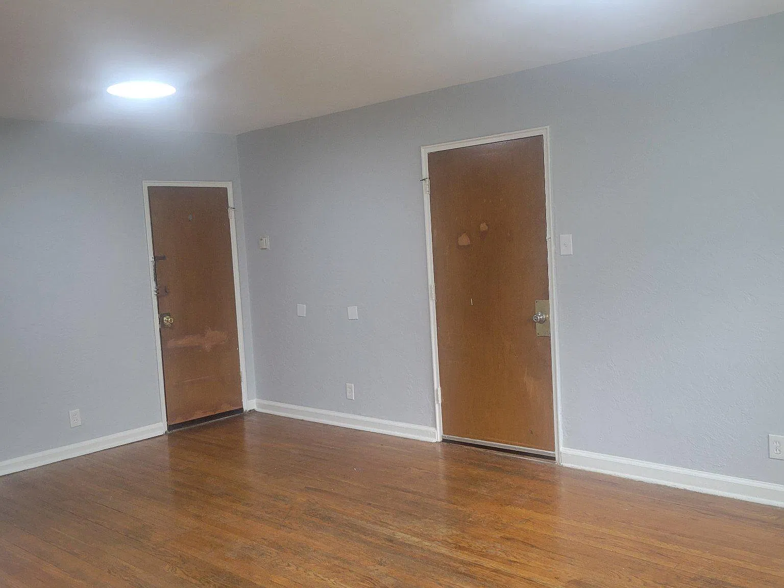 2 bed, 1.0 bath, 2086 sqft, $1,650 — Photo 3