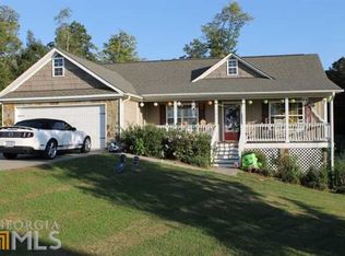 16 Calvary Ct, Cartersville, GA 30120