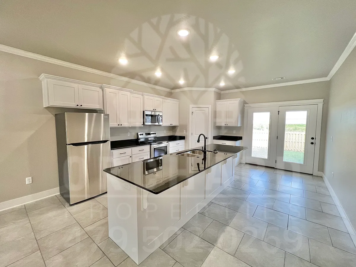 Building Photo - 528 Bradford Dr #A