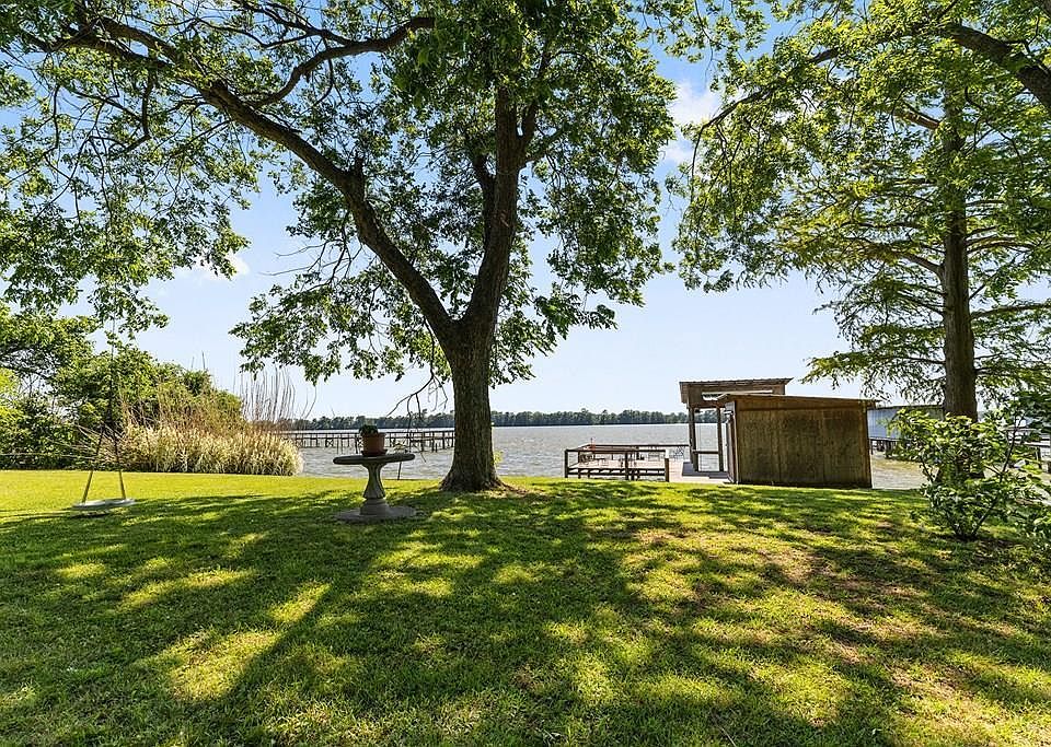 1st image of 2429 Horseshoe Cir