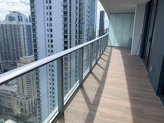 4th image of 1010 Brickell Ave #3704