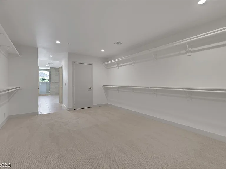 66 Lakefront Dr — Photo 47