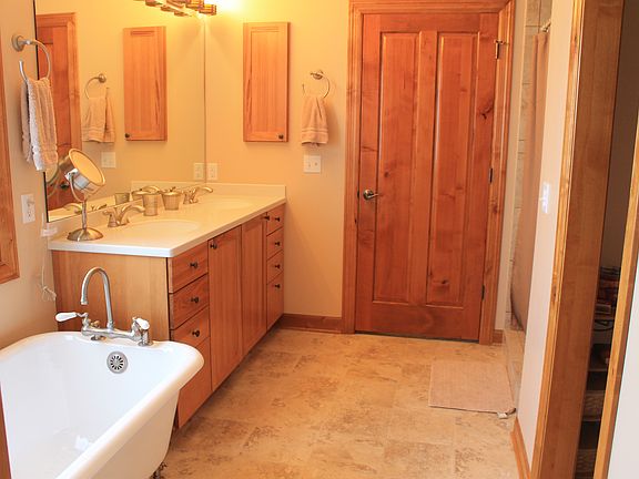3rd image of 3210 N Blue Heron Cir