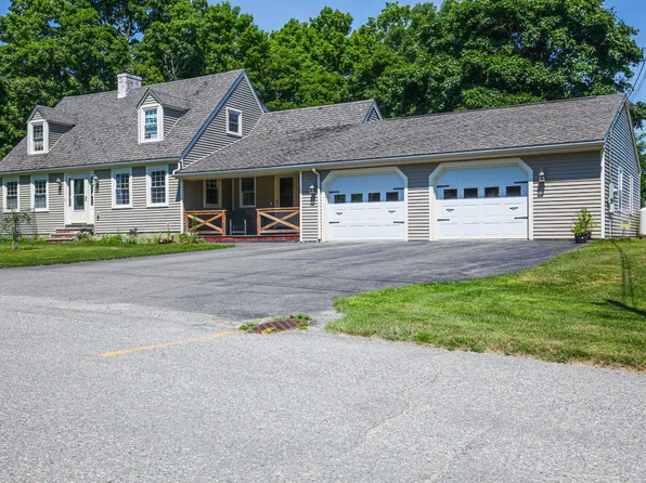 25 Gardner Avenue, Machias, ME 04654
