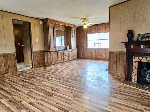3rd image of 1466 W Perch Ave