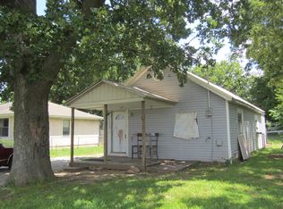 1418 N Fulbright Ave, Springfield, MO 65802