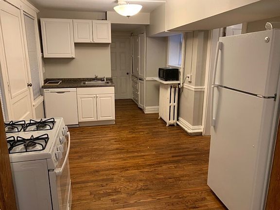5th image of 2917 W Logan Blvd