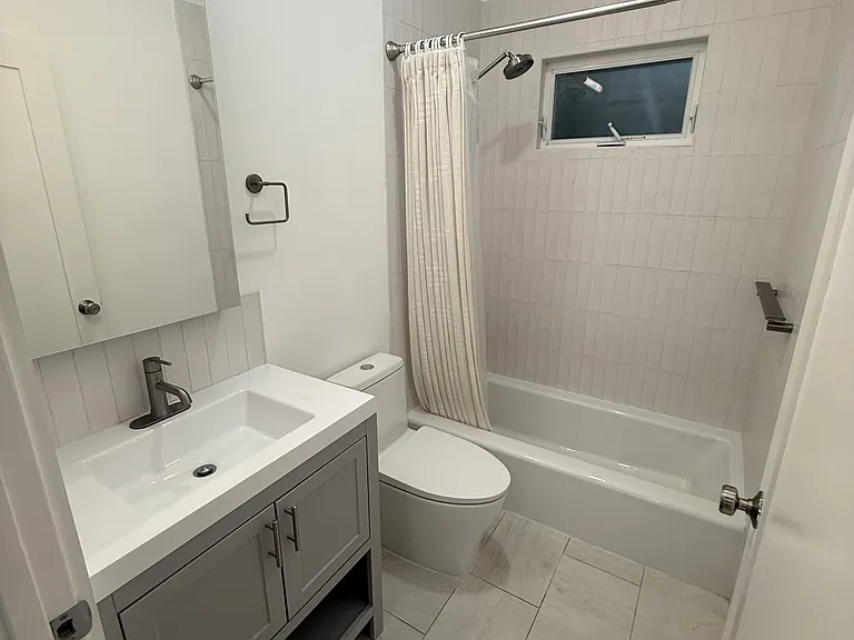 1404 W Colton St #1404 — Photo 4