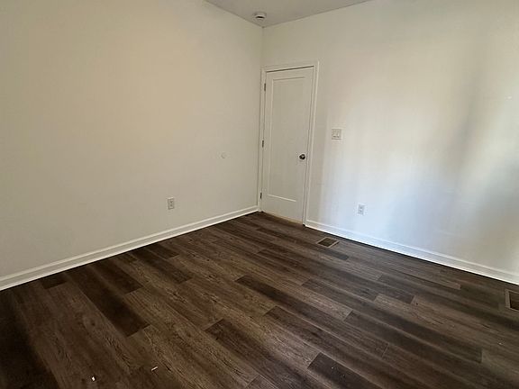 4th image of 5249 Walton Ave #A