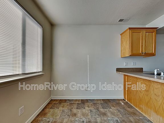 5th image of 1629 N Stevens Dr APT D