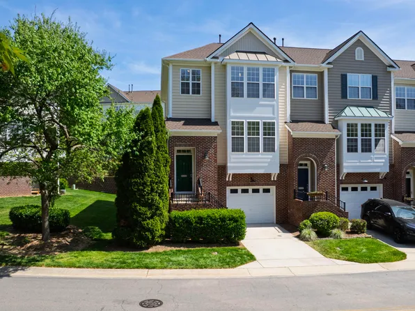 5415 Crescentview Pkwy, Raleigh, NC 27606