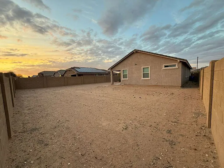 16535 W Questa Dr — Photo 31