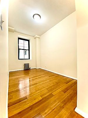 3rd image of 509 E 78th St APT 1a