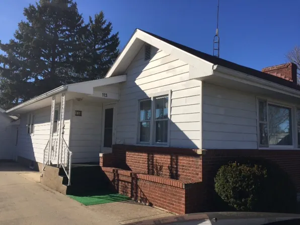113 S Jefferson St, Flanagan, IL 61740