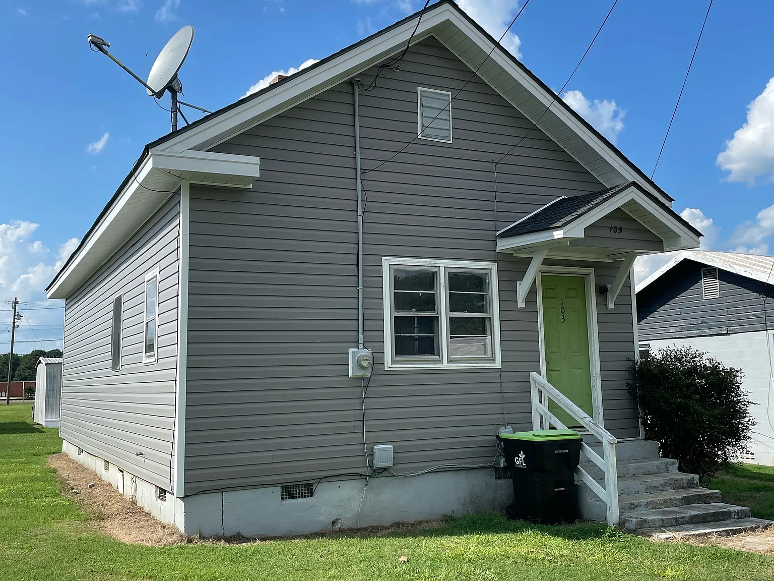 103 Alford — Photo 1